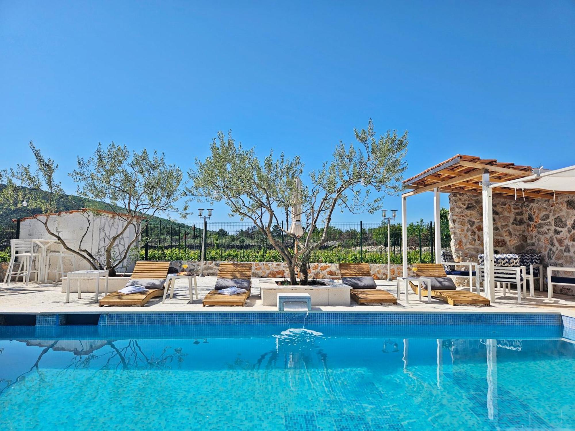 Flamingo - House With Private Pool Villa Gornji Seget Exterior foto